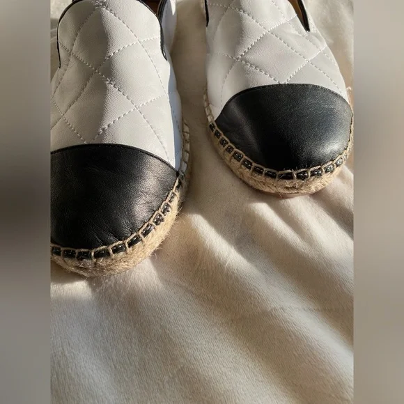 Talbots Quilted Leather Espadrille Flats | Size 9 | Black & White Slip-On - Picture 5 of 9